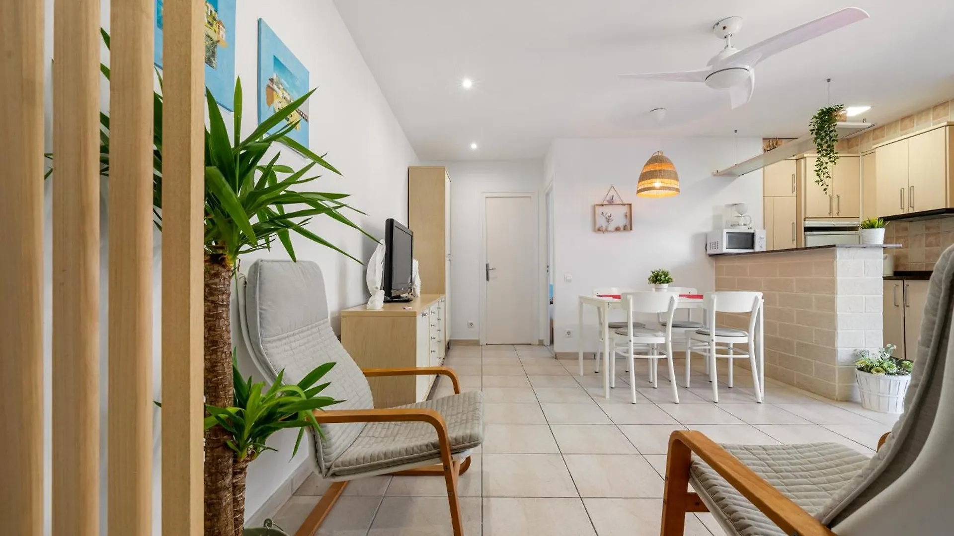 Hauzify I Apartament Llevant Apartment Santa Susanna Spain